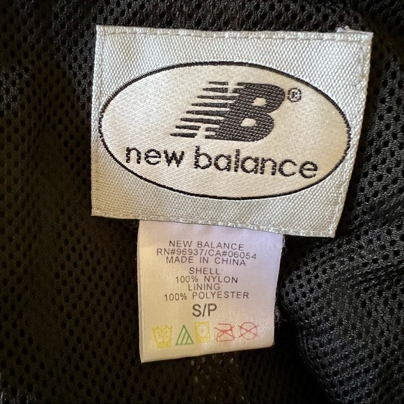 New Balance Windbreaker - Picture 16 of 16